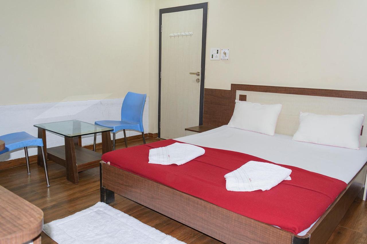 Hotel Mukesh Residency 浦那 外观 照片